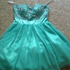 Aqua homecoming/prom dress sz 6
