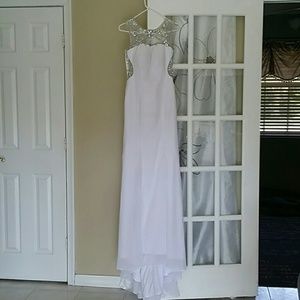 Beautiful brand new white gown