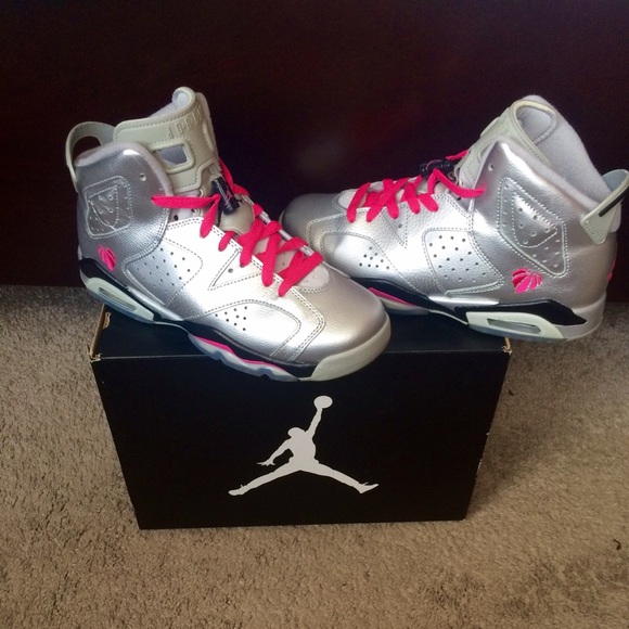 valentines day jordan 6