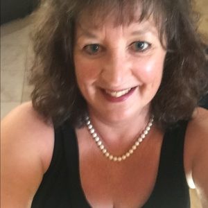 Meet your Posher, Pamela