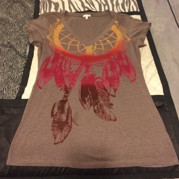 Maurice's t-shirt