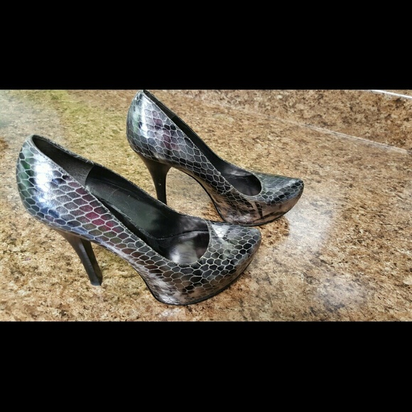 Grey Carlos Santana heels