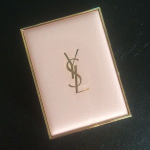 YSL touché eclat blur perfector