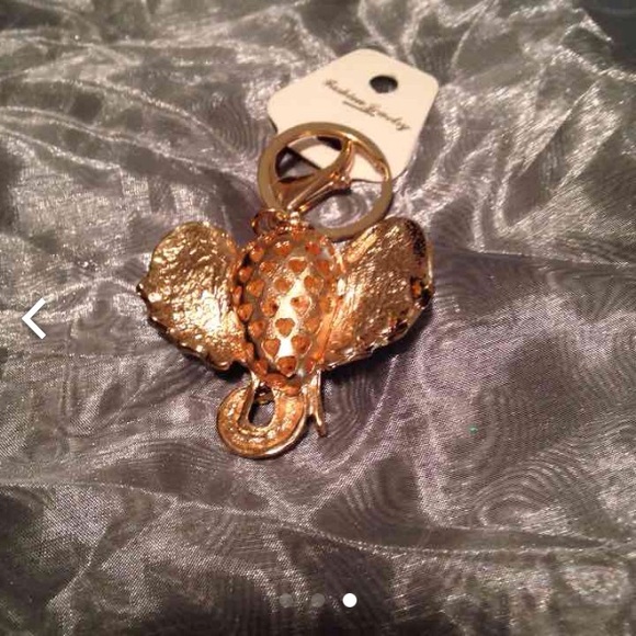 ⛔️SOLD⛔️🐘Crystal elephant purse charm🐘 - Picture 3 of 3