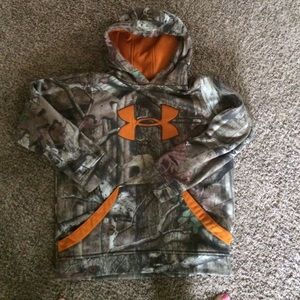 Boys under armour hoody