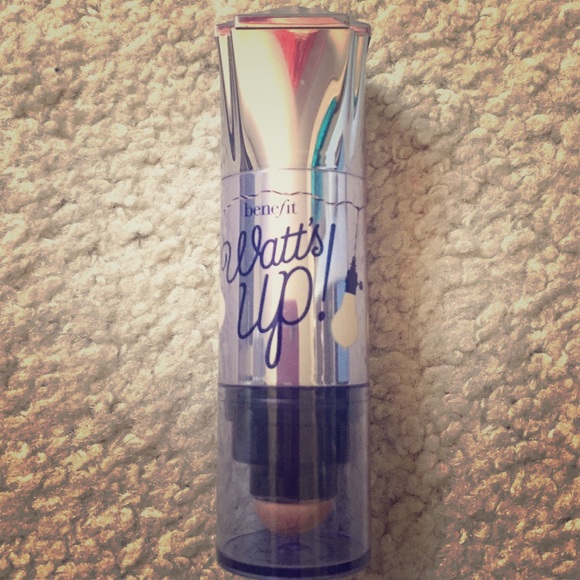 Benefit Watts Up highlighter