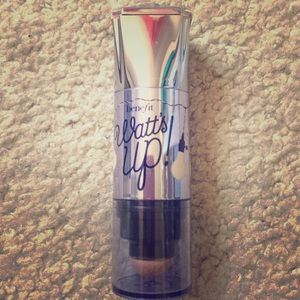 Benefit Watts Up highlighter