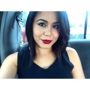 Meet your Posher, Dana