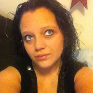 Meet your Posher, Macie