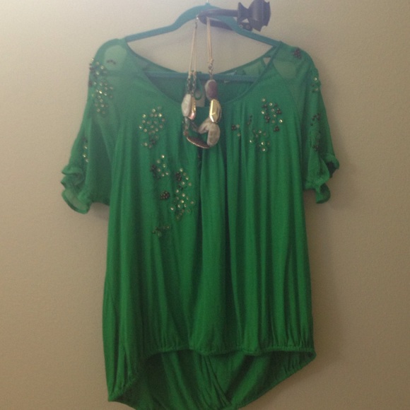 GORGEOUS Anthropologie emerald green top.