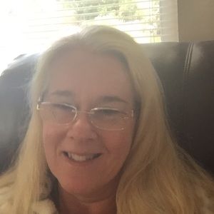 Meet your Posher, Debra