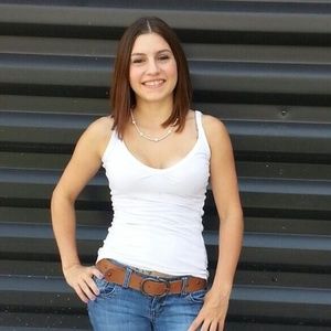 Meet your Posher, Alexis