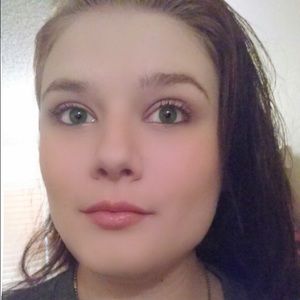 Meet your Posher, Aimee