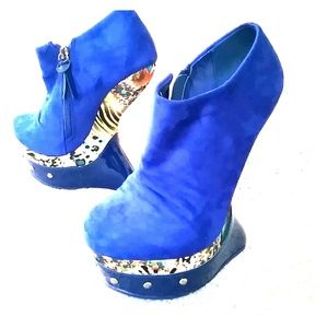 FINAL SALE Sexy Blue heeless anti-gravity shoes