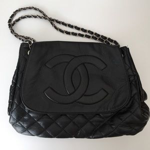 Black purse