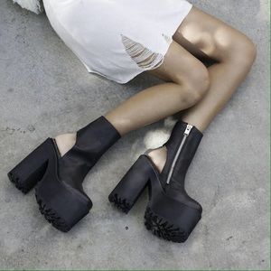 UNIF BOYLE PLATFORMS