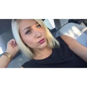 Meet your Posher, Leah