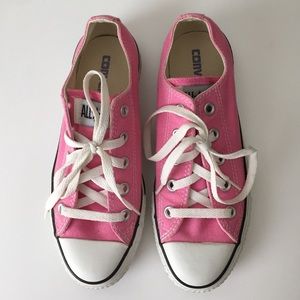 Pink converse