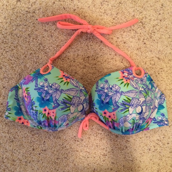 VS Swimsuit top