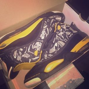 Yellow black and white dub zeros (men size)