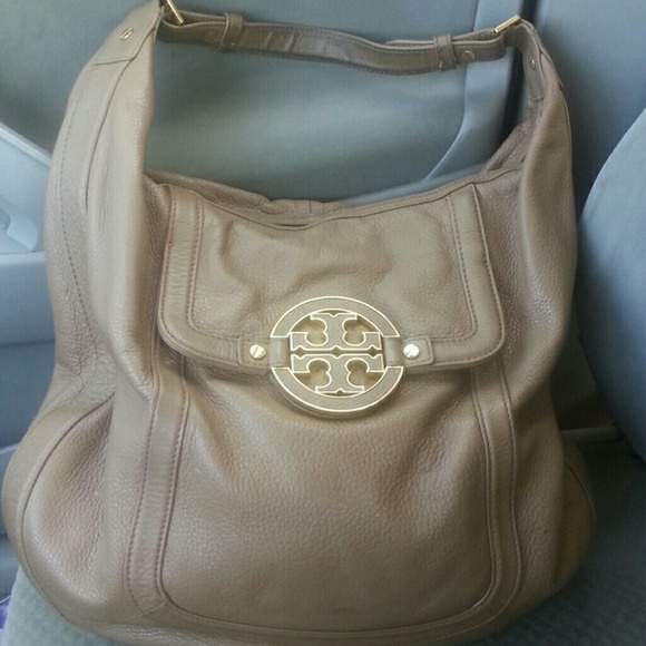 Tory  Burch    handbag   almost  new