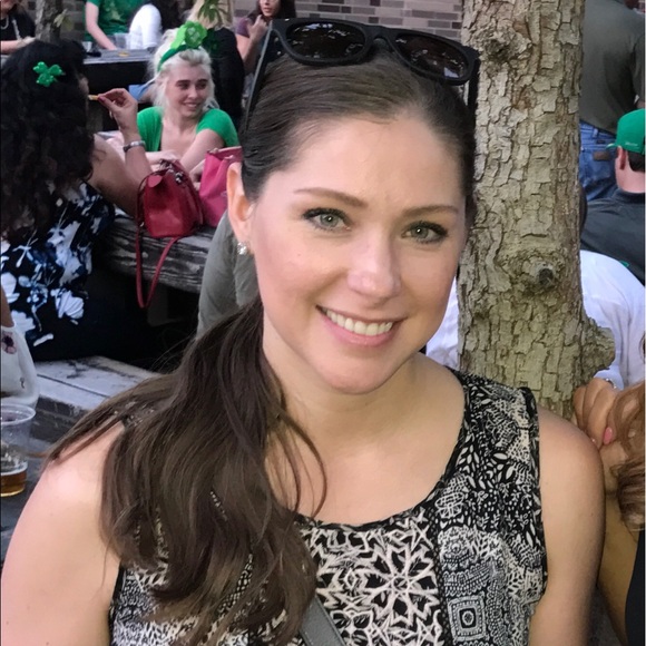 Meet your Posher, Sarah - Picture 2 of 2