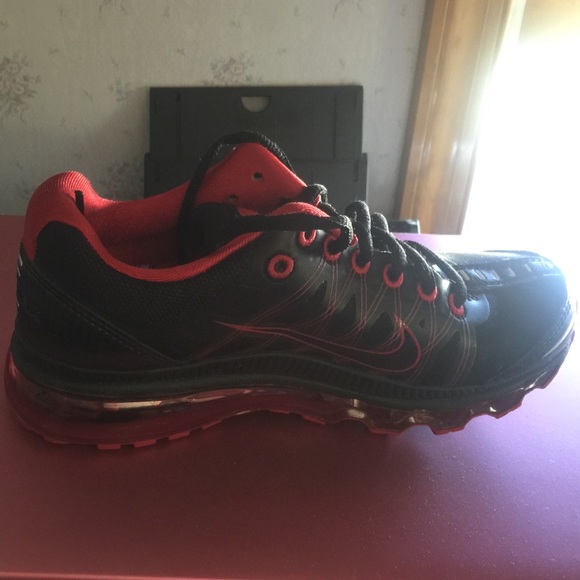 Nike air maxes