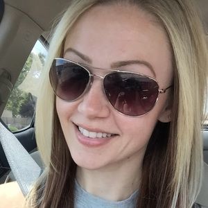 Meet your Posher, Brianne