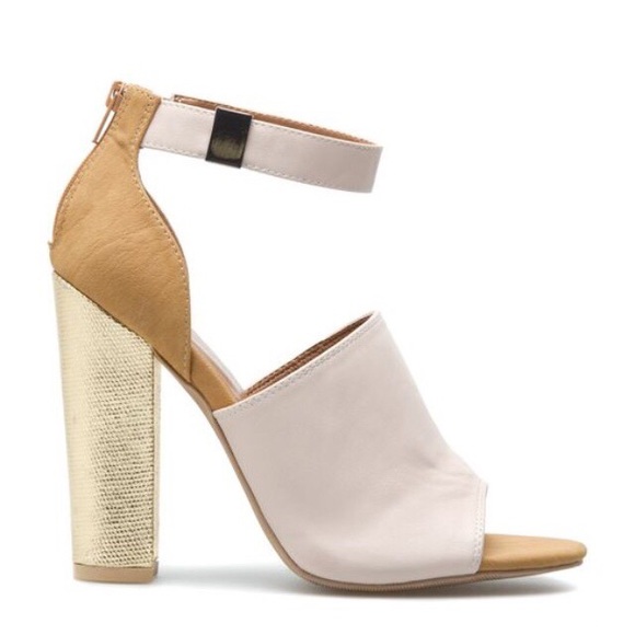 Shoe Dazzle Shoes - Shoedazzle LEVI Mules 🌺