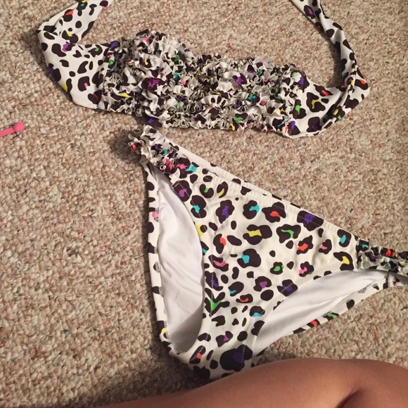 VS cheetah bikini