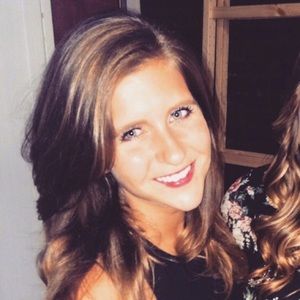 Meet your Posher, Kendra