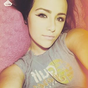 Meet your Posher, Natalie