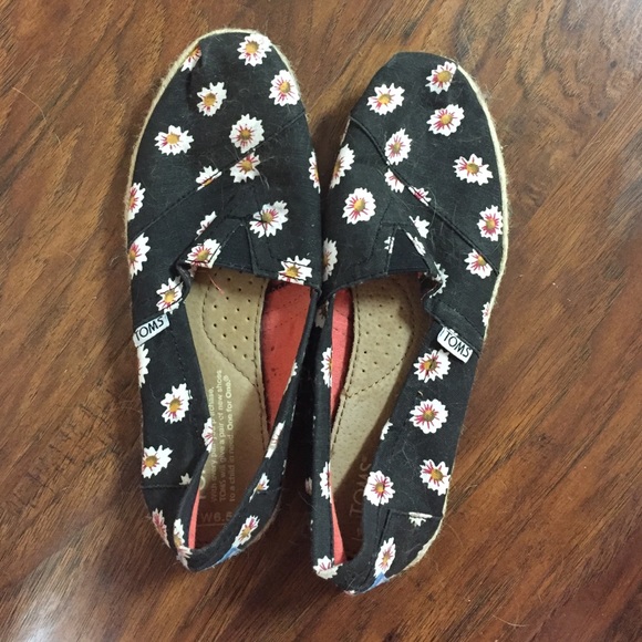 Authentic TOMS floral shoes