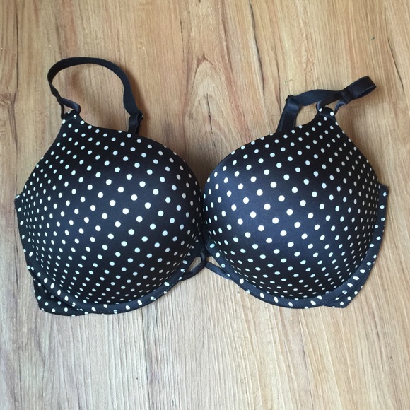 Victoria Secret Bombshell Plunge bra