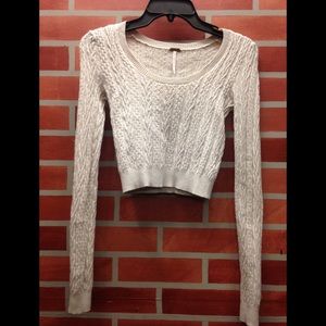 FREE PEOPLE long sleeve crop top sweater - size XS
