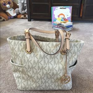 Michael Kors purse