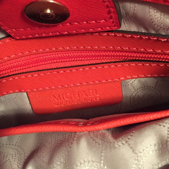 SOLD! - Picture 4 of 4