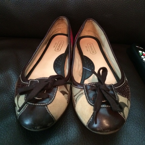 EUC Coach flats in original box