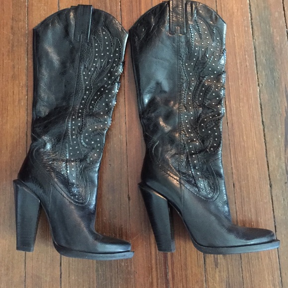 High heel cowboy boots