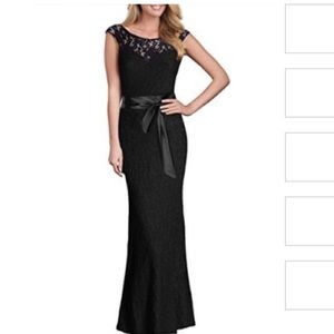 Long Lace Backless Sleeveless Evening gown