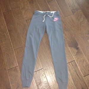 Nike Sweatpants
