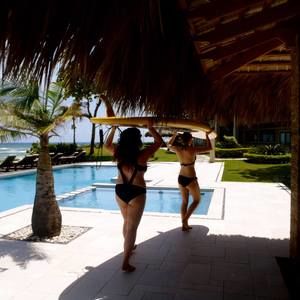 Meet your Posher, Alice