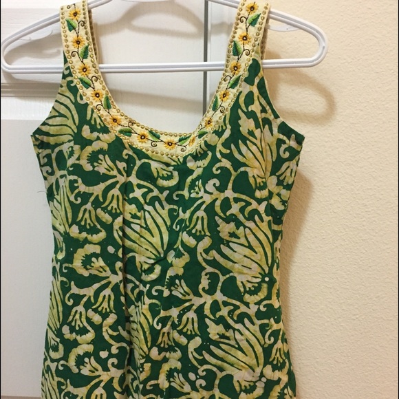 Printed top- NWOT