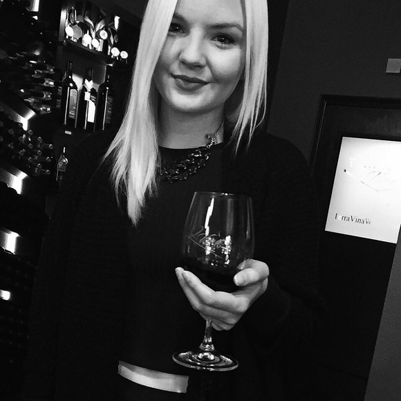 Meet your Posher, Rebecca - Picture 1 of 1