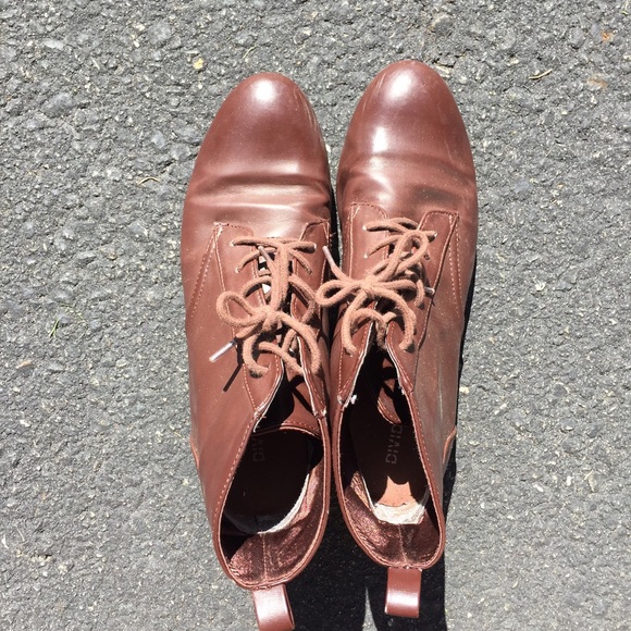 lace up ankle boots
