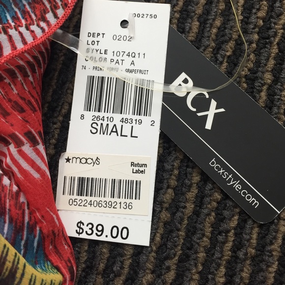 NWT Patterned Halter Top - Picture 4 of 4