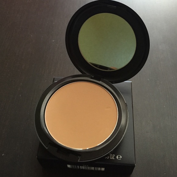 100% authentic MAC Studio Fix Powder foundation