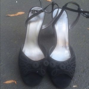 Sexy Evening on the Town w this Black Loft Heel