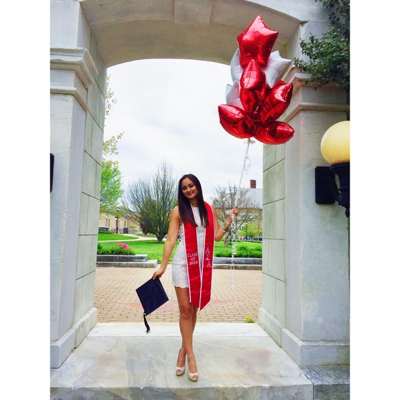 Meet your Posher, Hayley - Picture 2 of 2