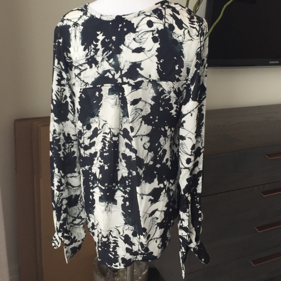 🚫sold bundleALC button down top - Picture 3 of 3